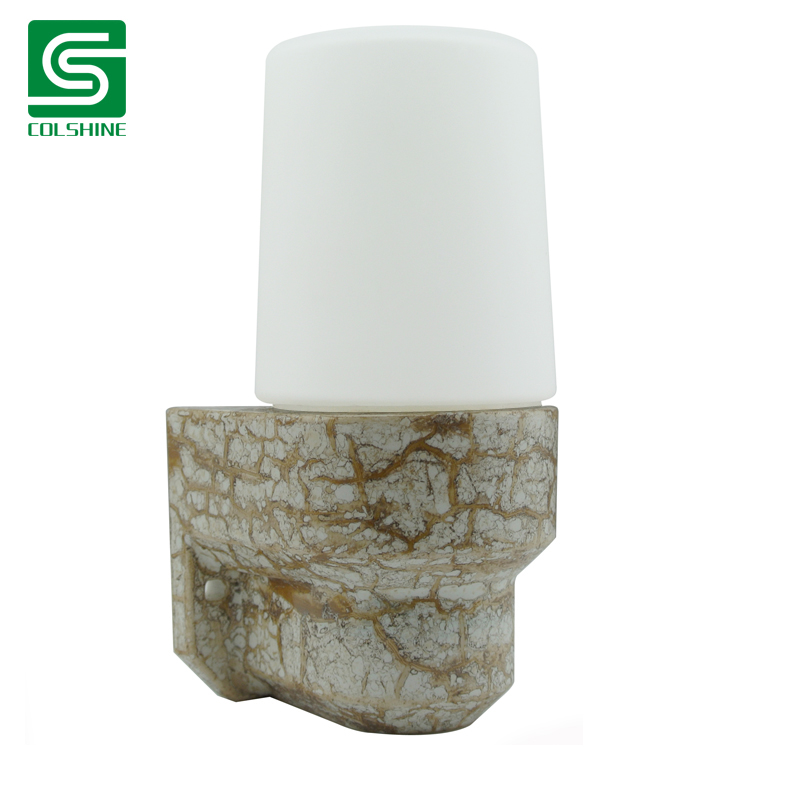 White Lamp Holder